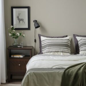 Пододеяльник и 2 наволочки IKEA JATTEFRAKEN , белый / темно-серый, 200x200 / 50x60 см.